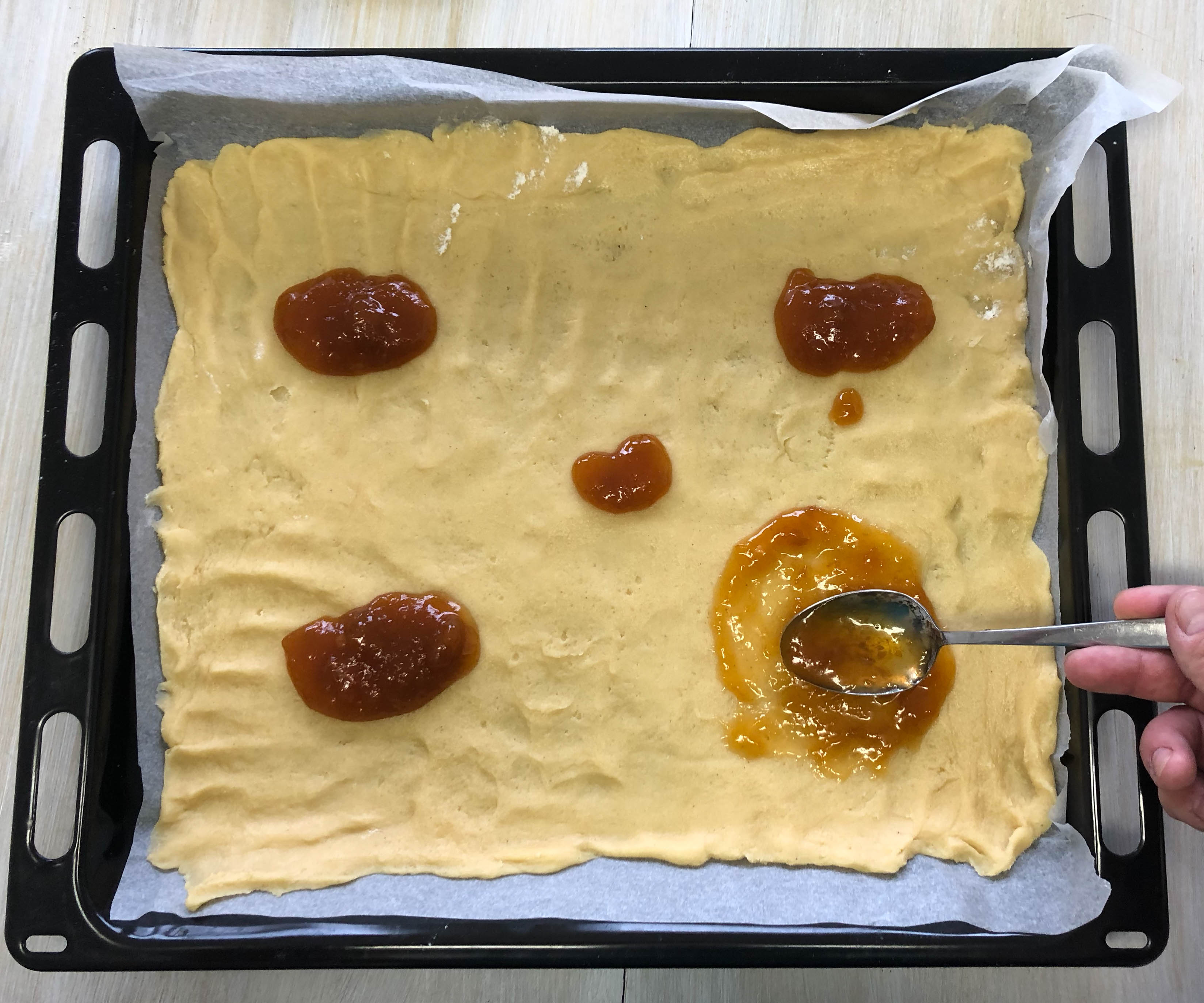Instructables-christmas-nut-bites-nussecken-sun-18.jpg