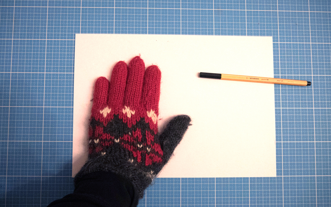 Instructables_mitten_caps_sun_pattern01.jpg