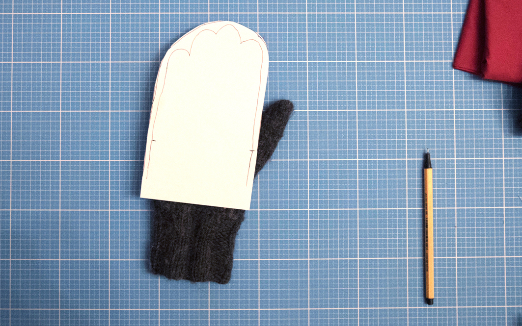 Instructables_mitten_caps_sun_pattern04.jpg