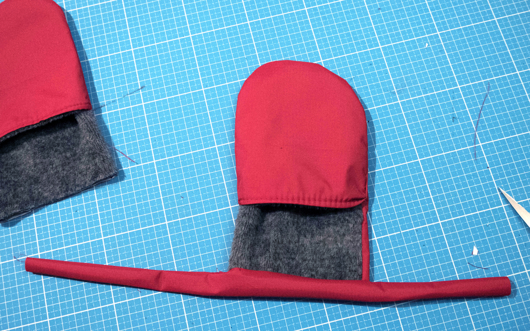 Instructables_mitten_caps_sun_sewing22.jpg