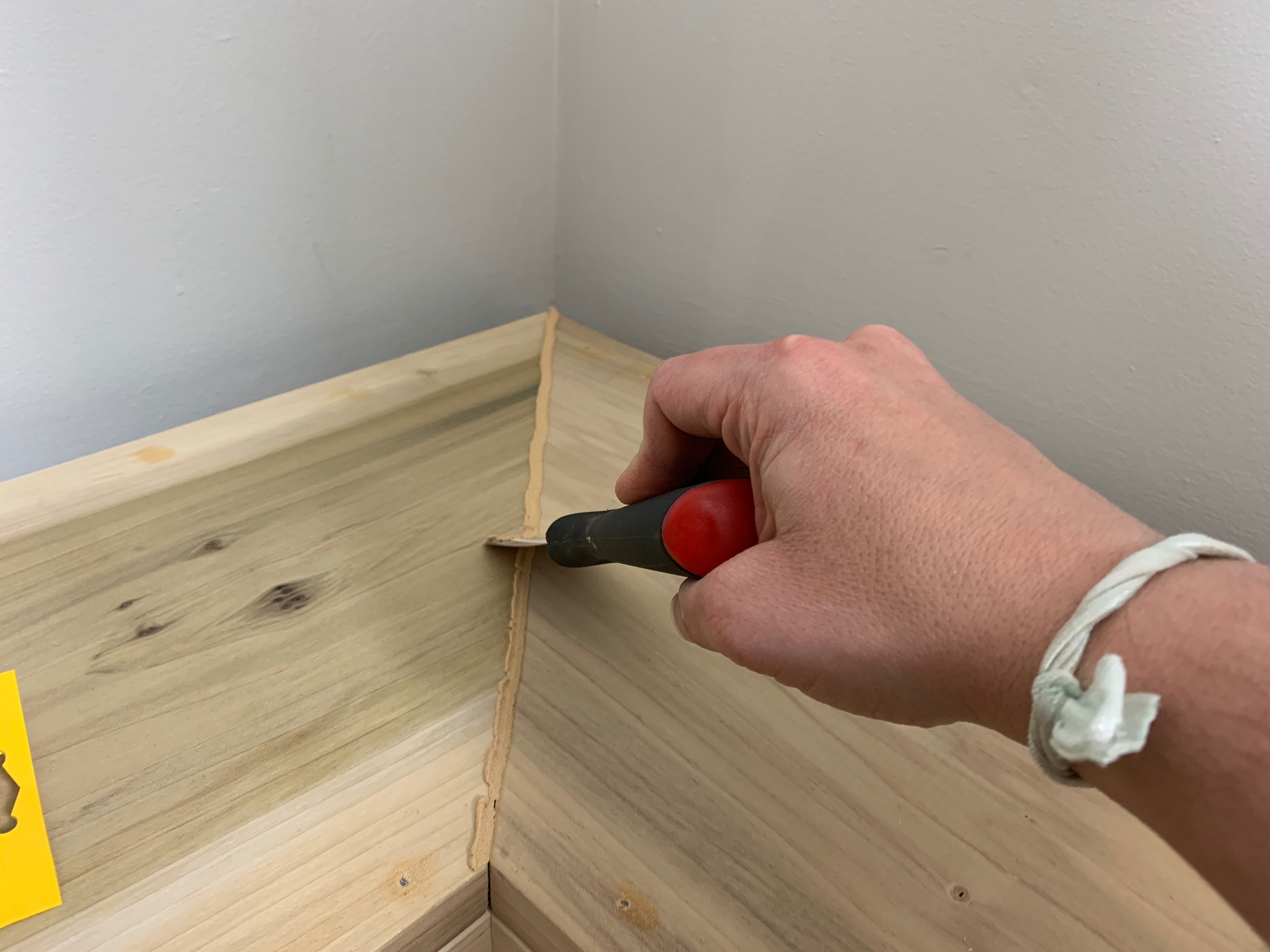 JustMightDIY-Shelves-Instructables - 24.jpg