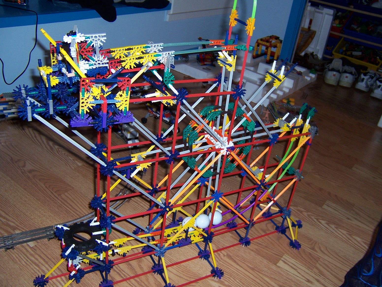 K'nex Ball Machine Wheel Lift 26.JPG