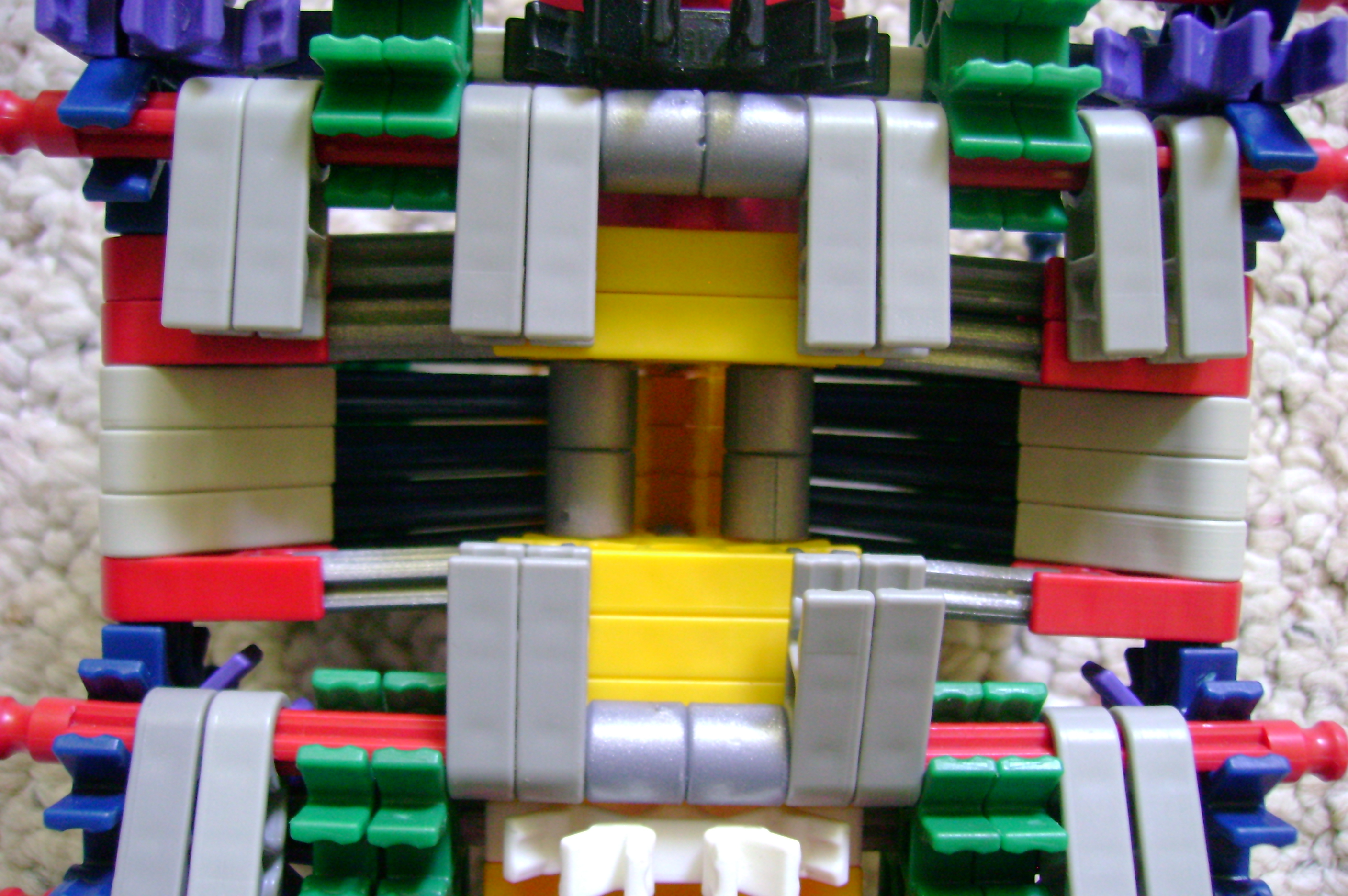 K'nex Cannon---Back 2 008.jpg