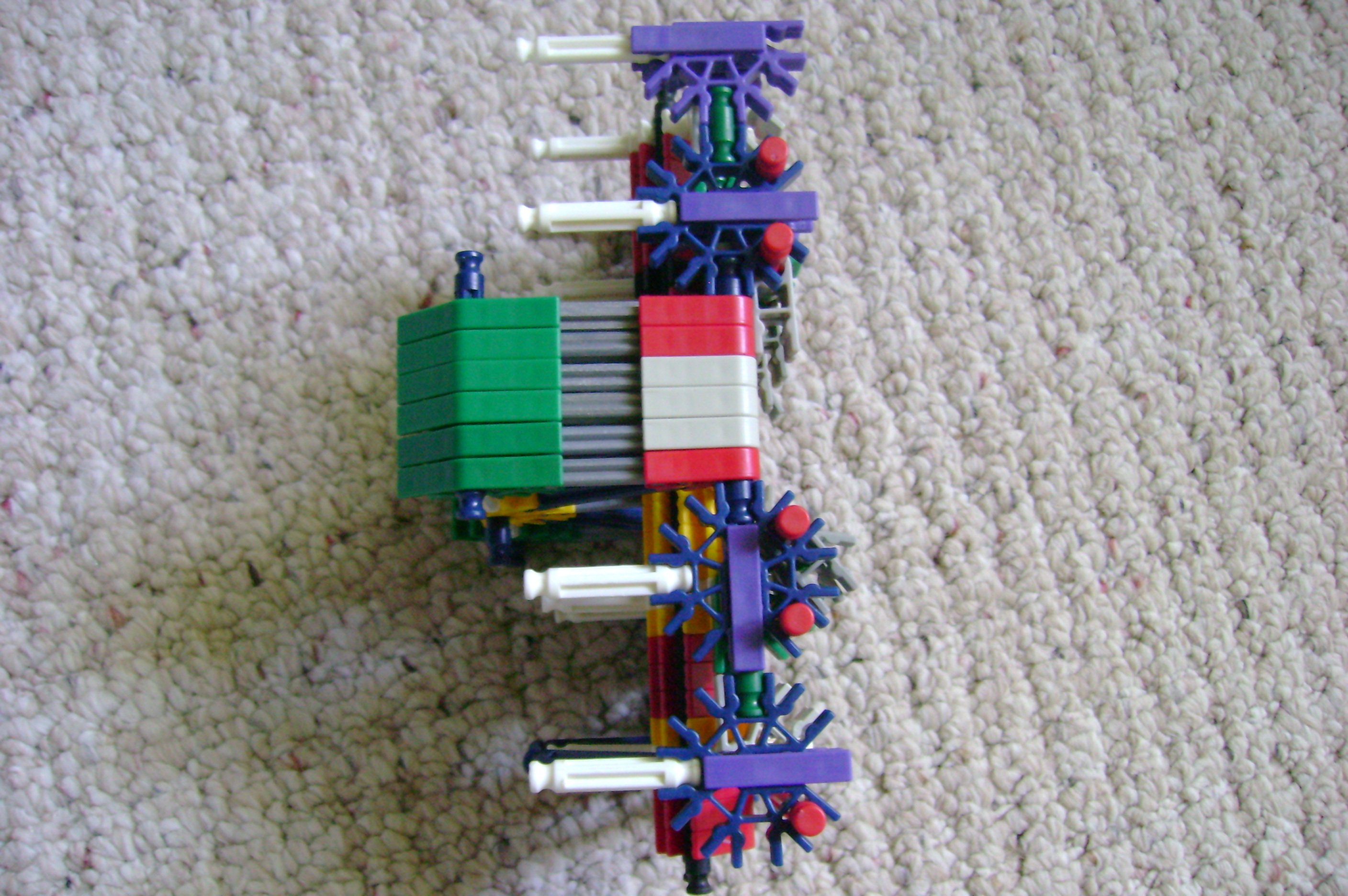 K'nex Cannon---Back 2 011.jpg