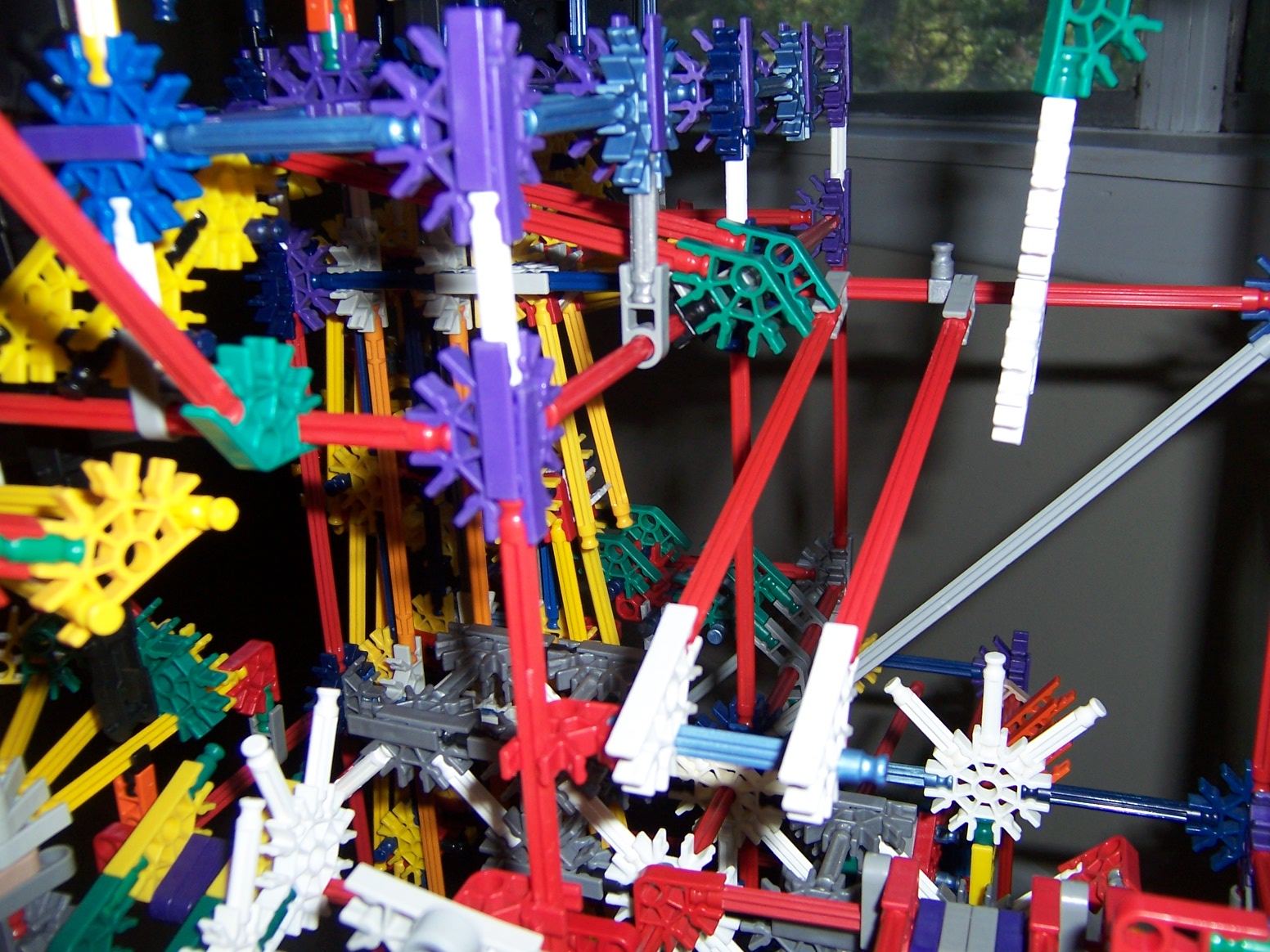 Knex Ball Machine Parallax 063.jpg