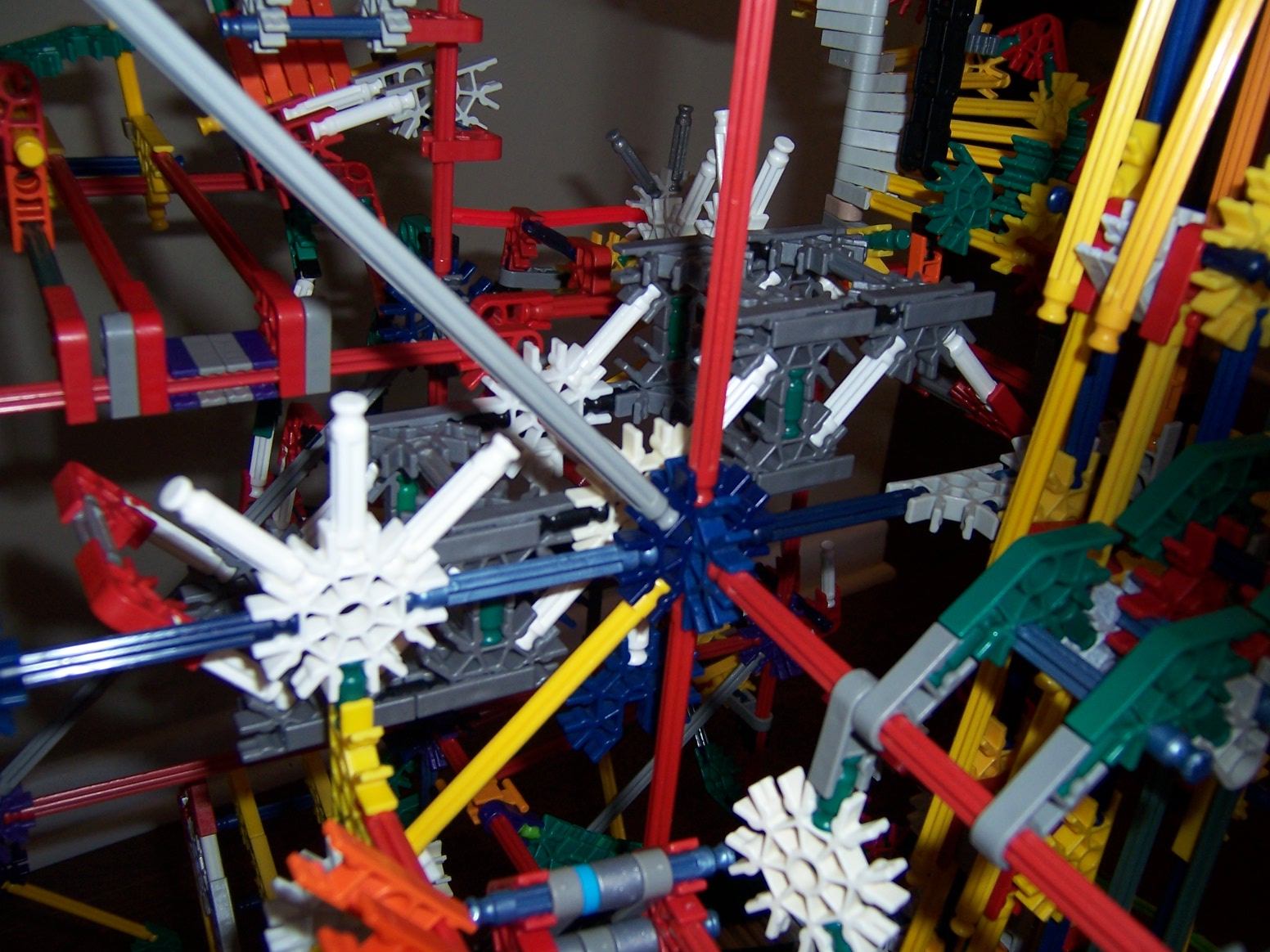 Knex Ball Machine Parallax 067.jpg