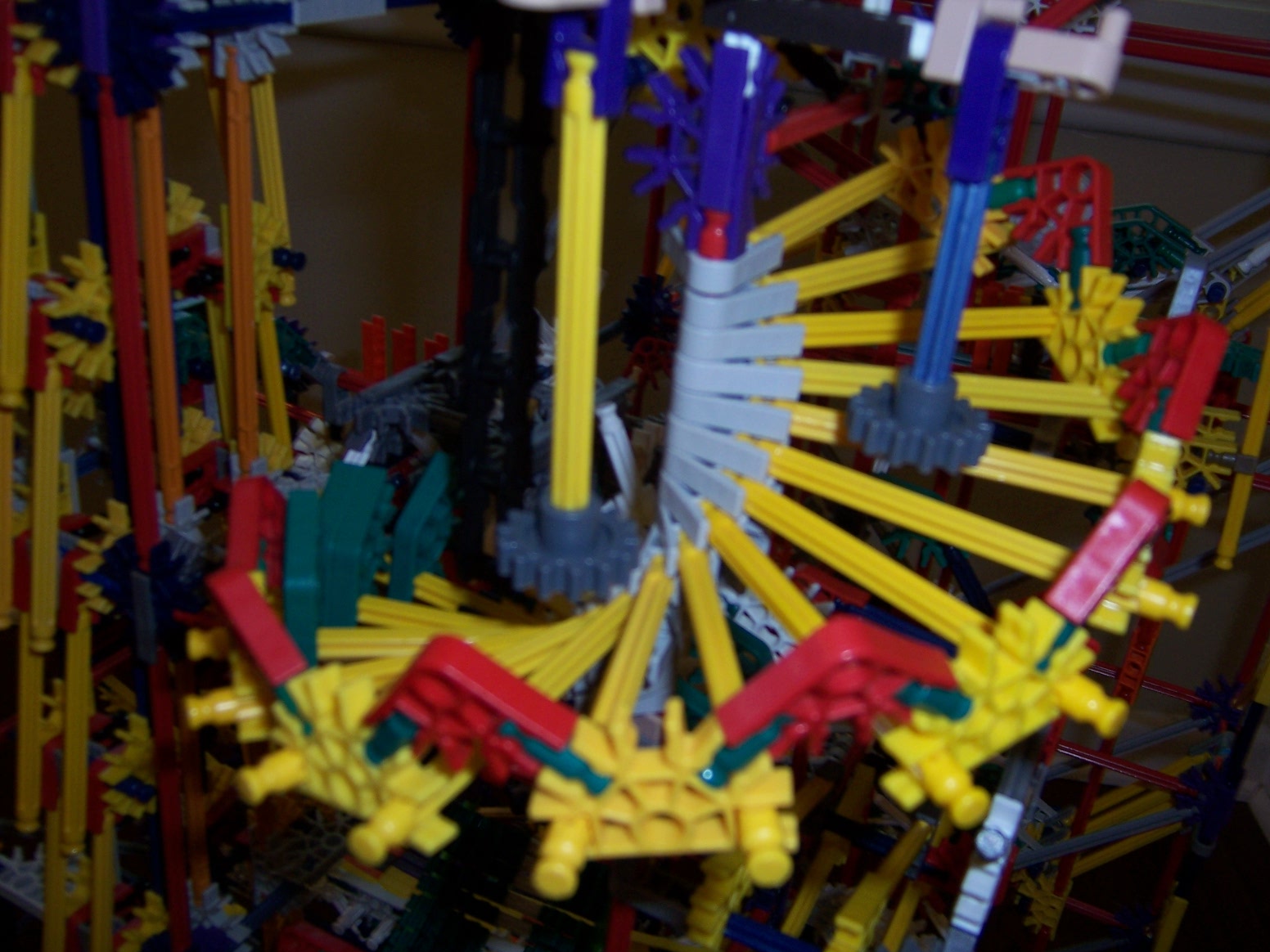 Knex Ball Machine Parallax 091.jpg