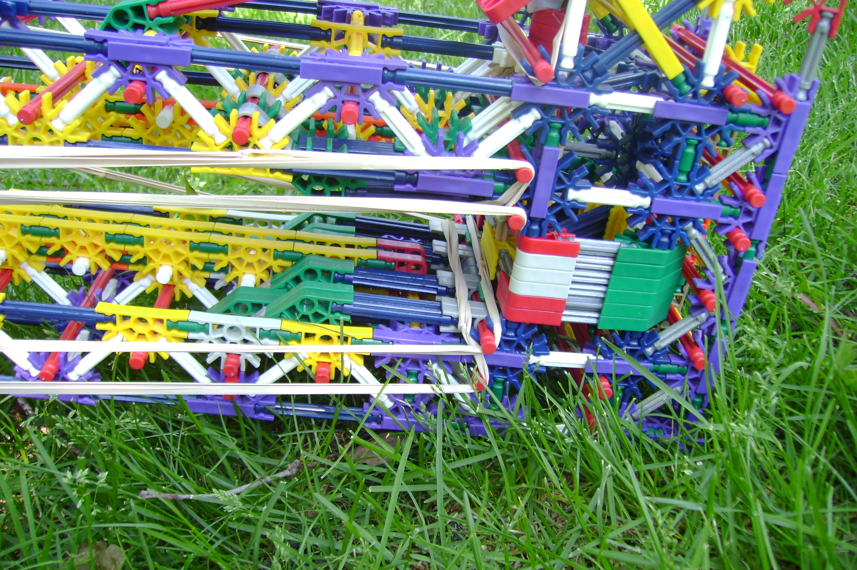 Knex Cannon--- Ammo and firing 004.jpg