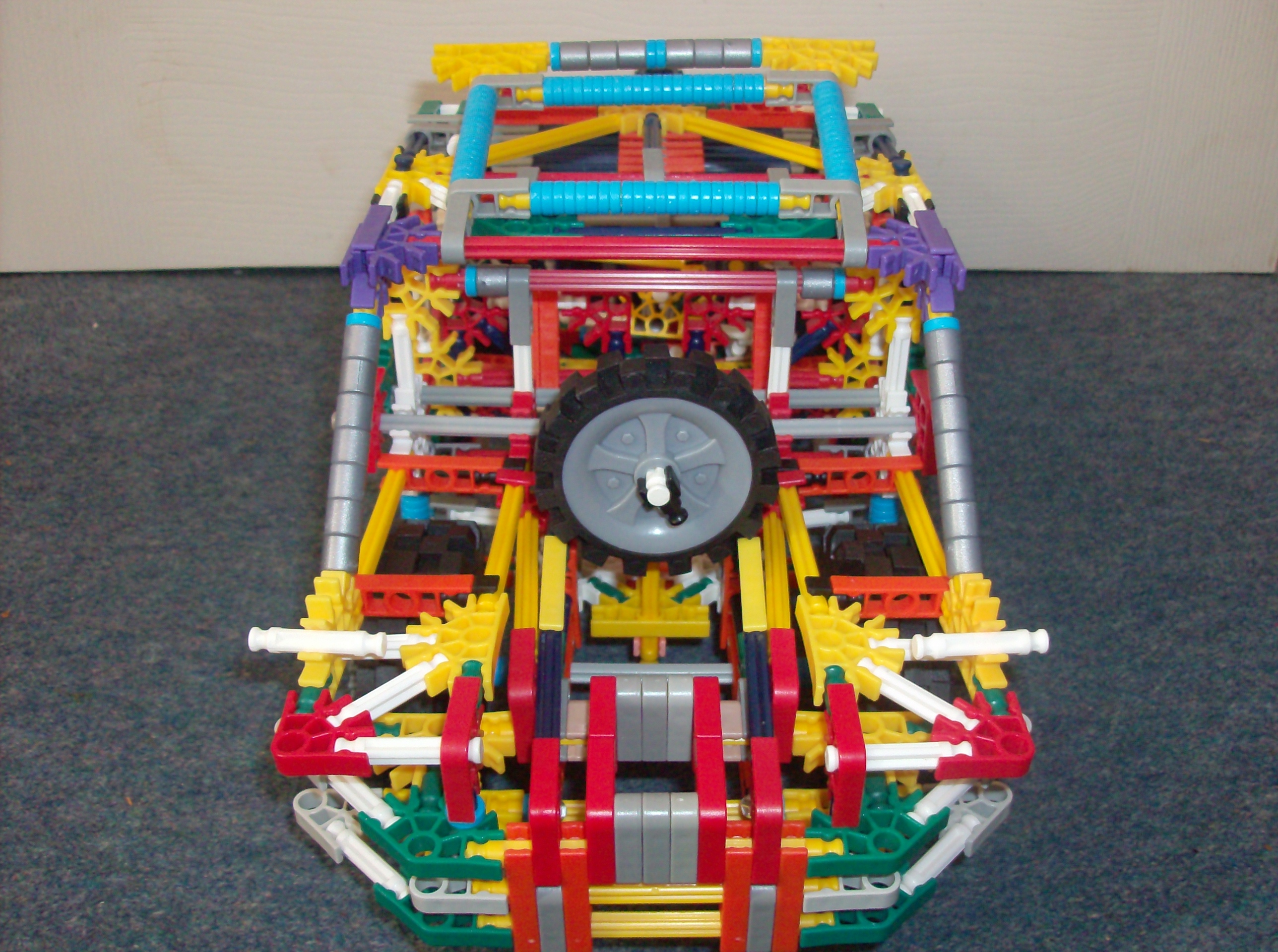 Knex car (19).JPG