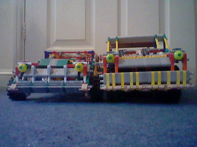 Knex car with large boot space updated (22).JPG