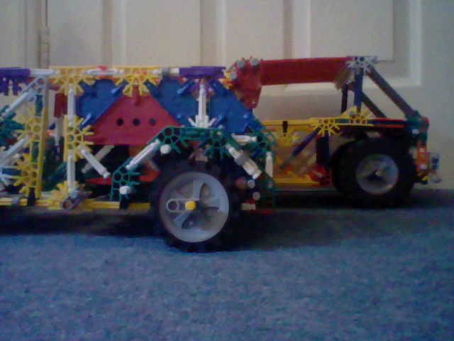 Knex car with large boot space updated (23).JPG