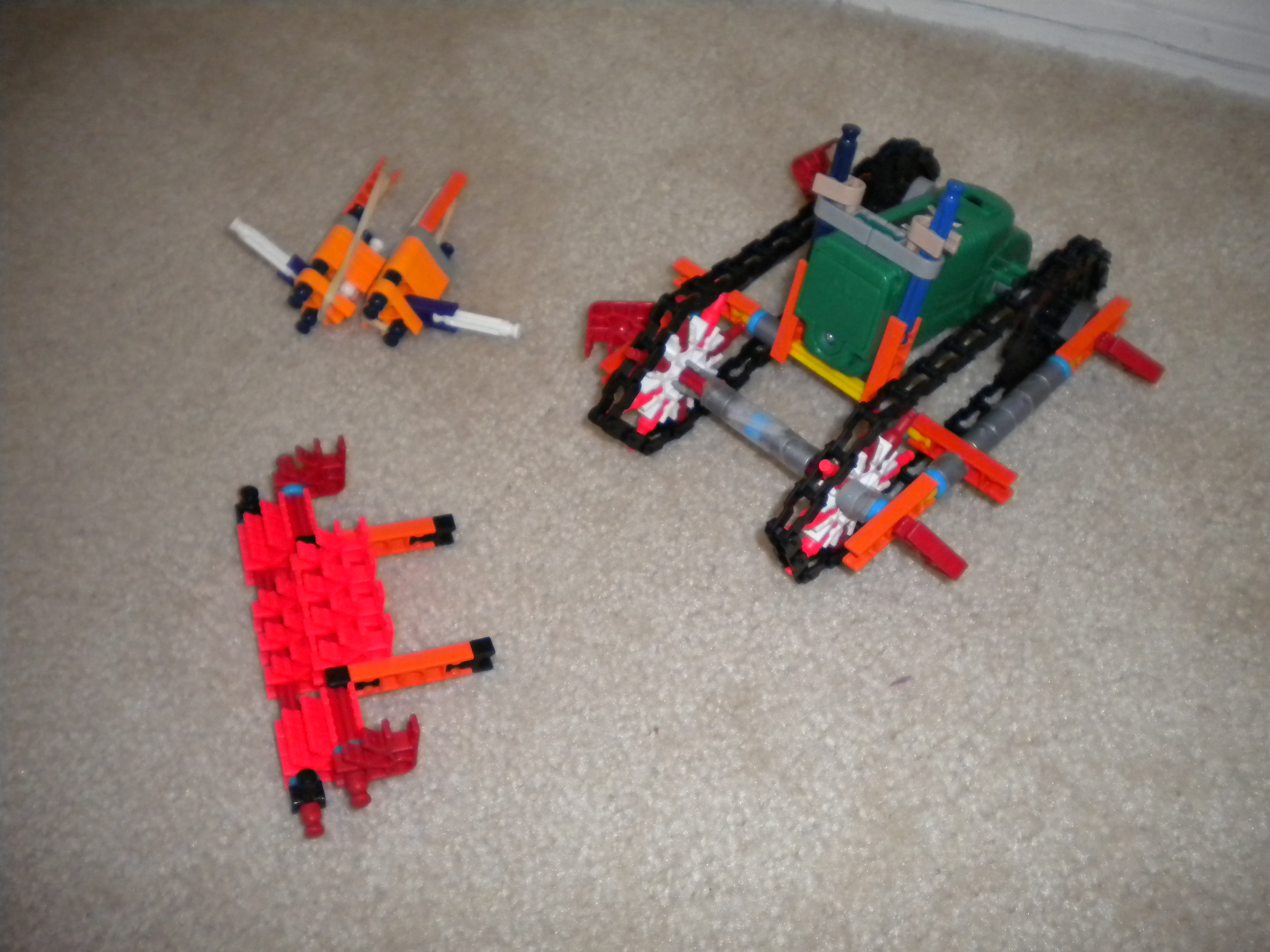 Knex tank 002.jpg