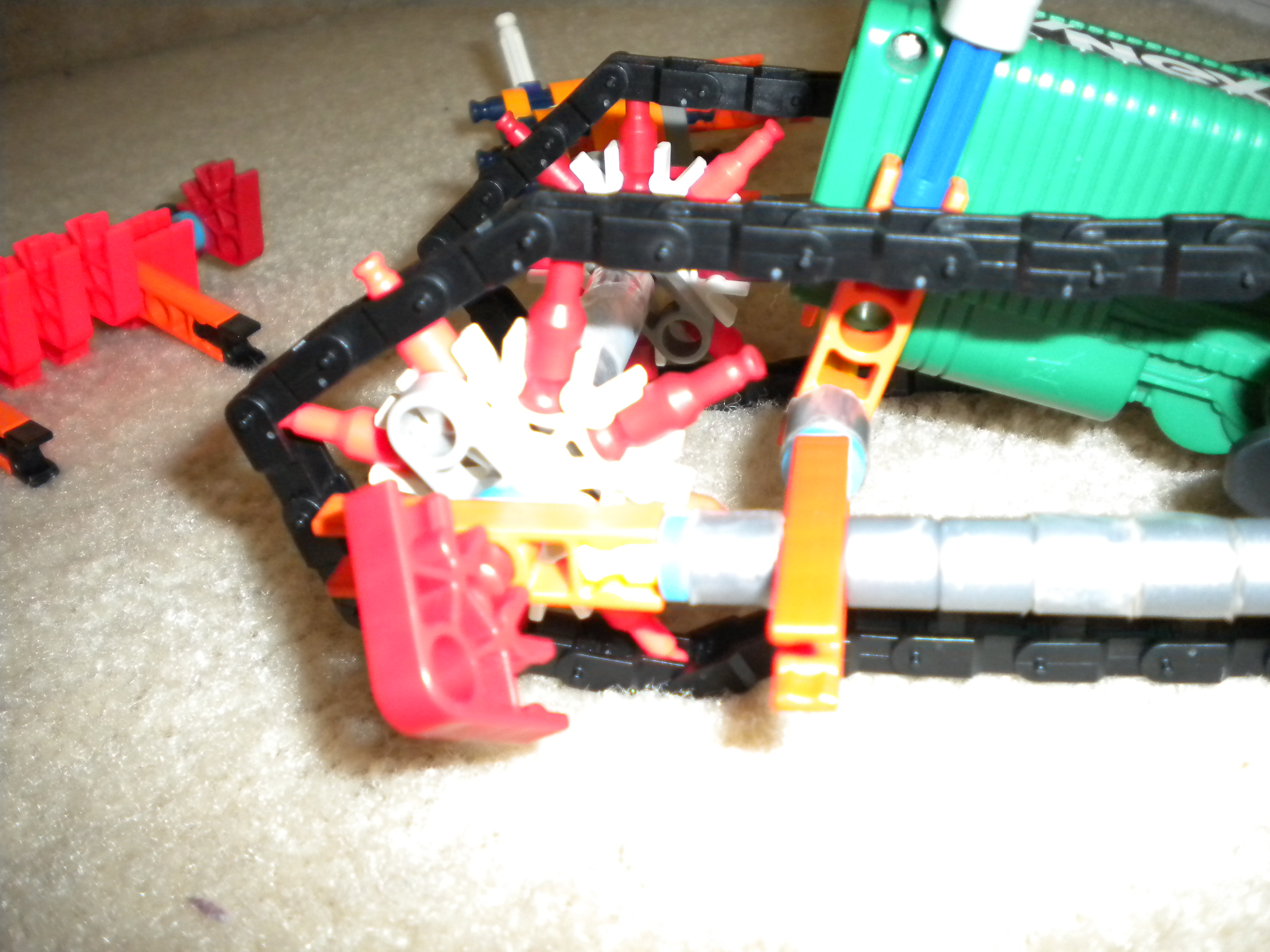 Knex tank 006.jpg