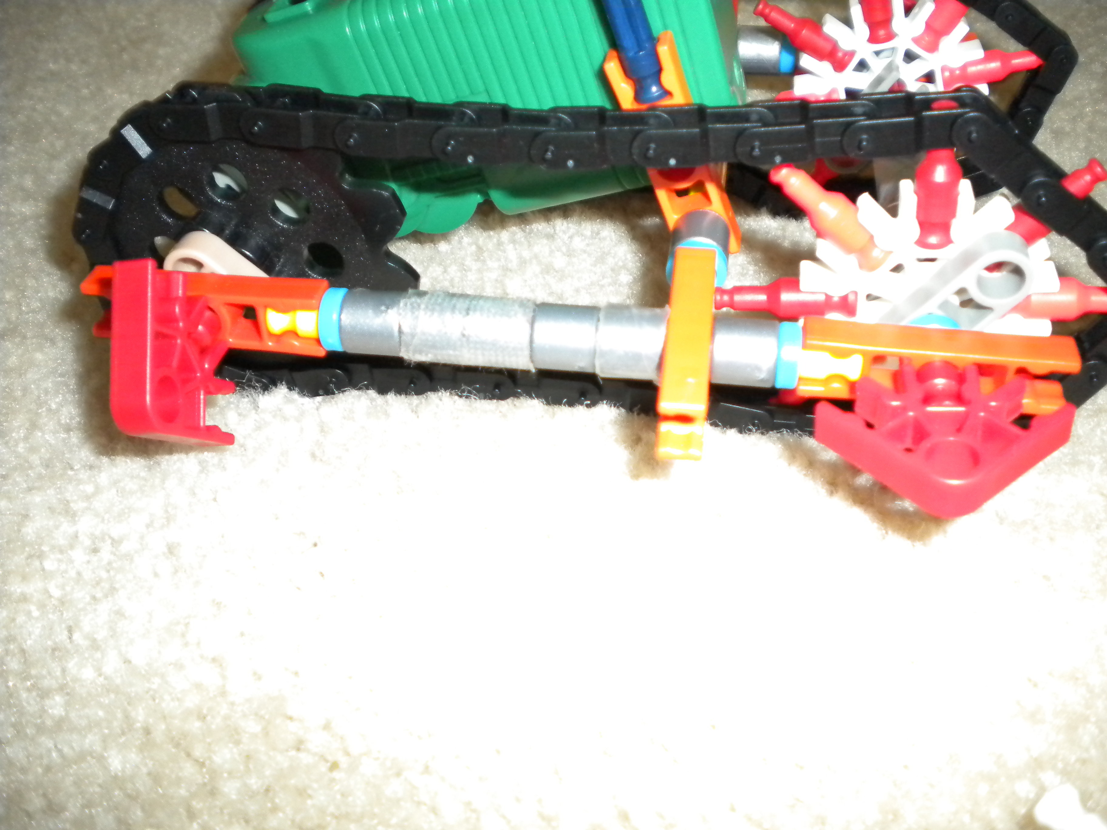 Knex tank 009.jpg