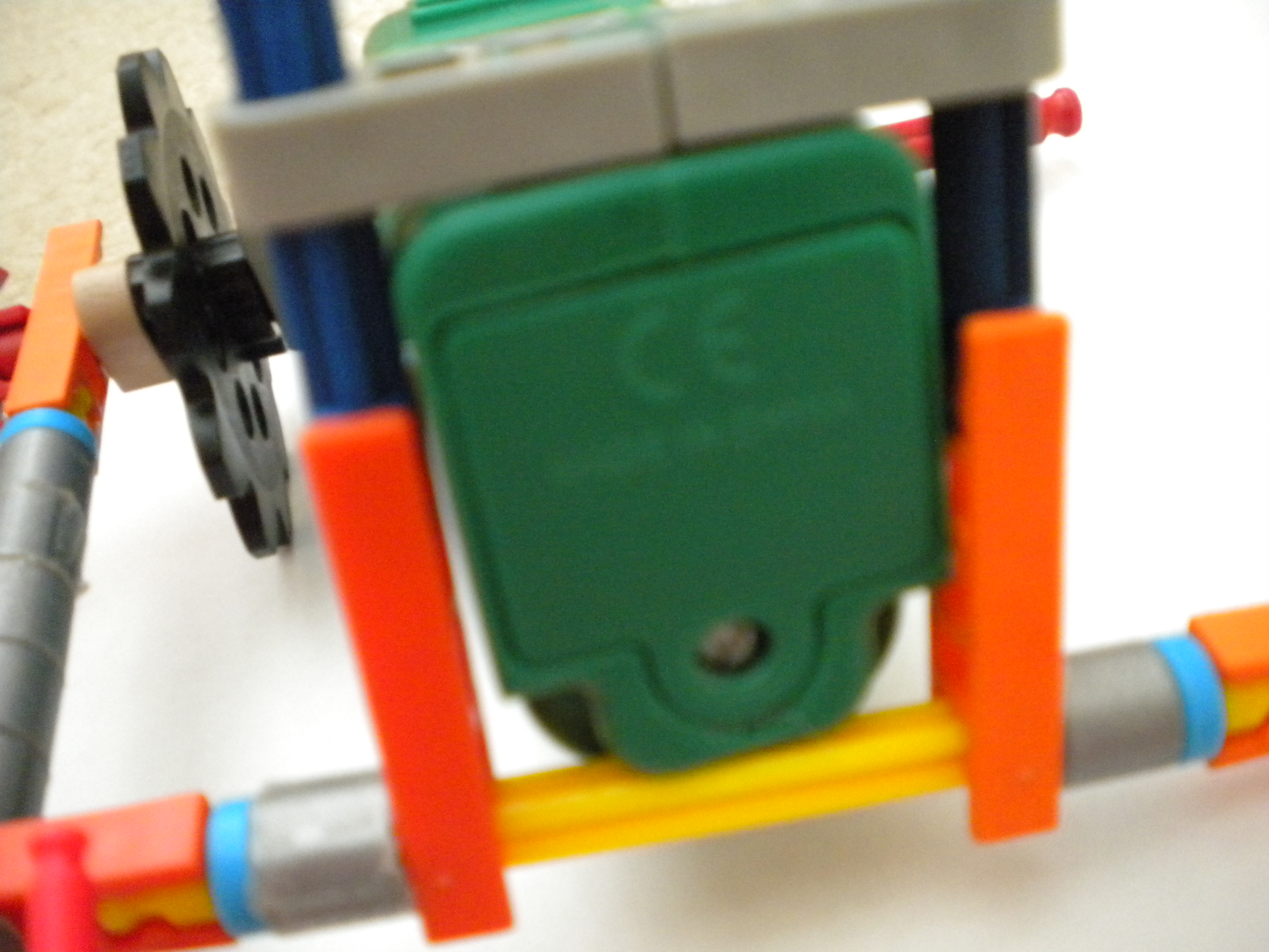 Knex tank 030.jpg