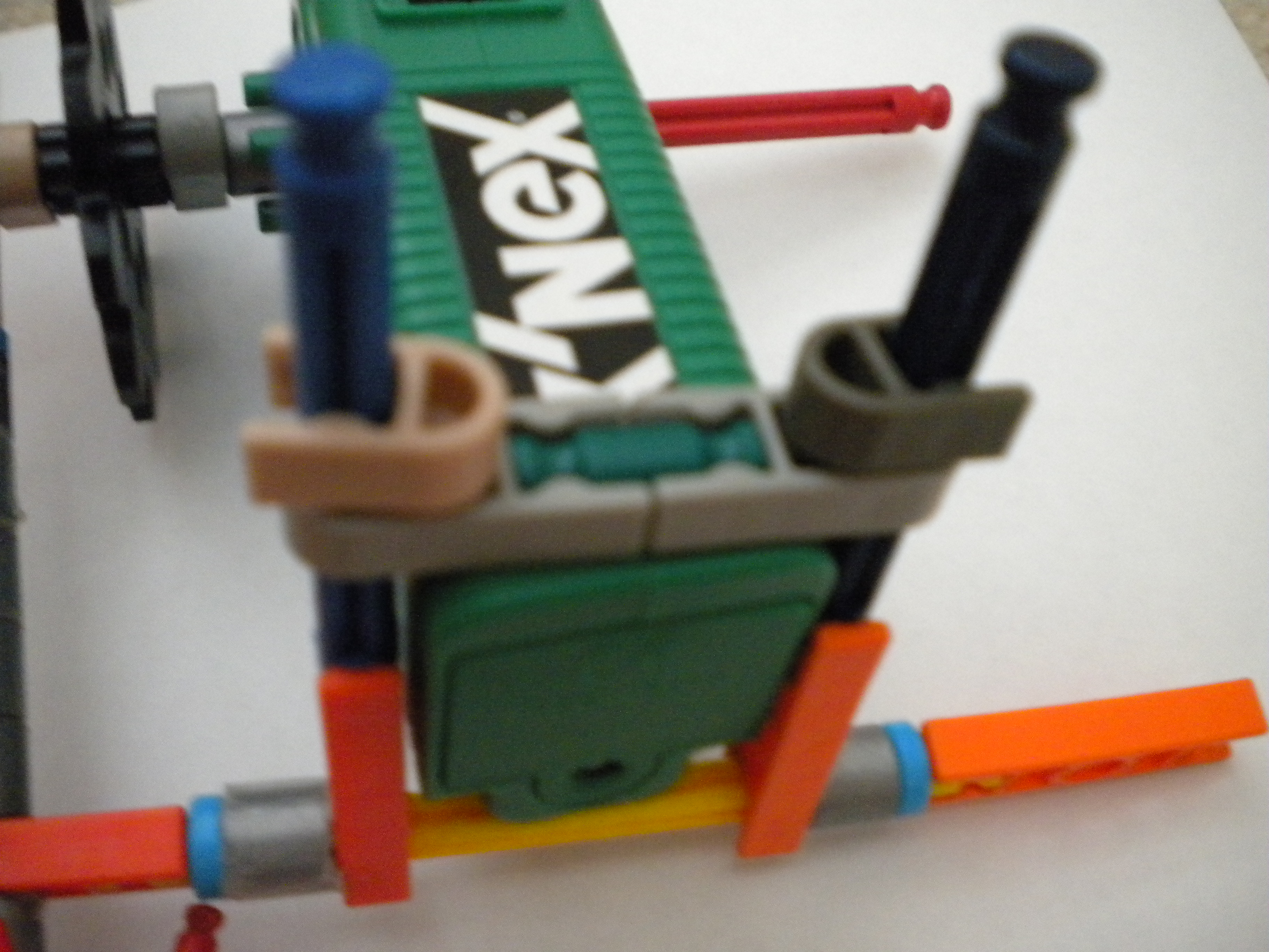 Knex tank 031.jpg