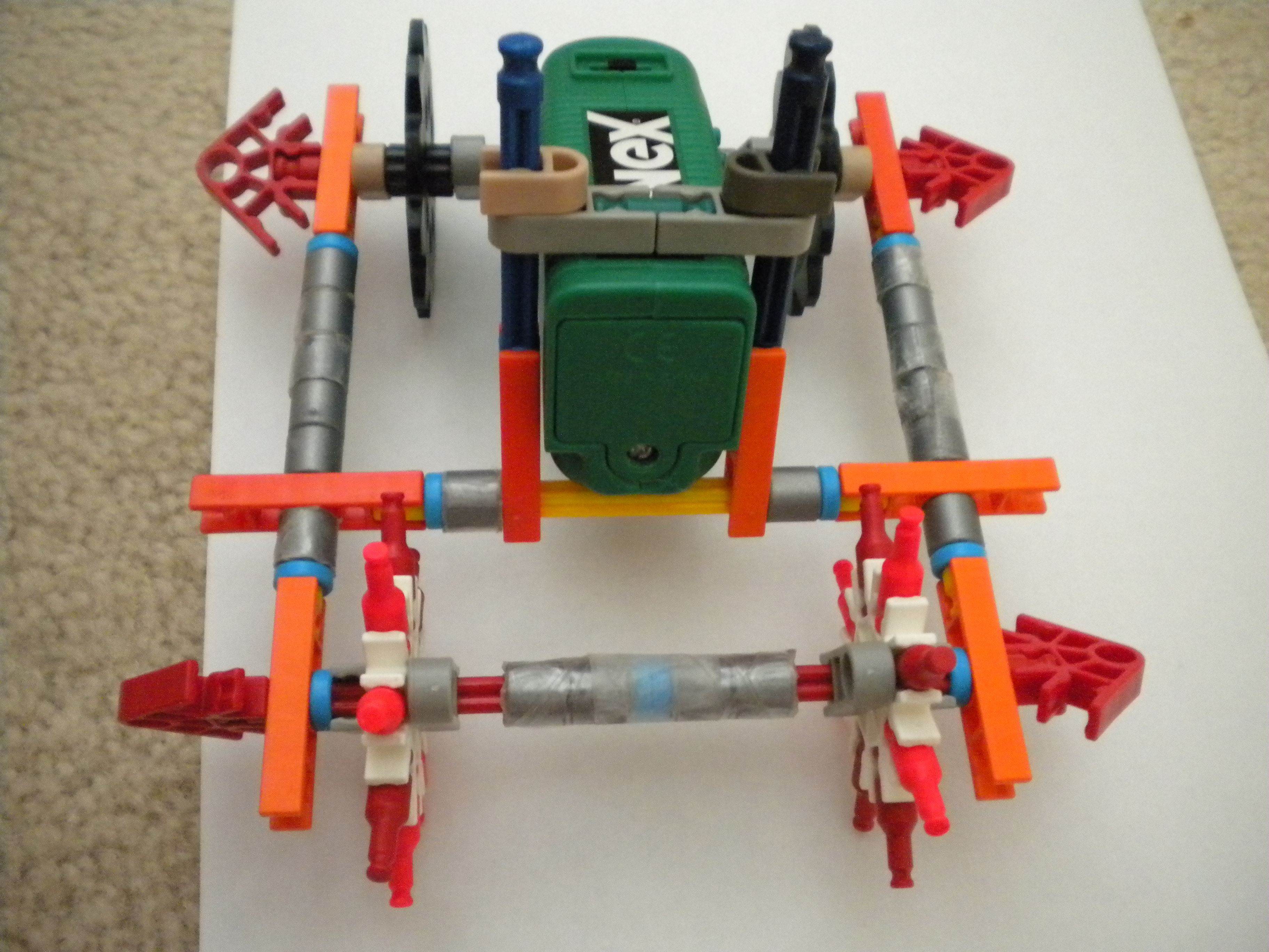 Knex tank 060.jpg