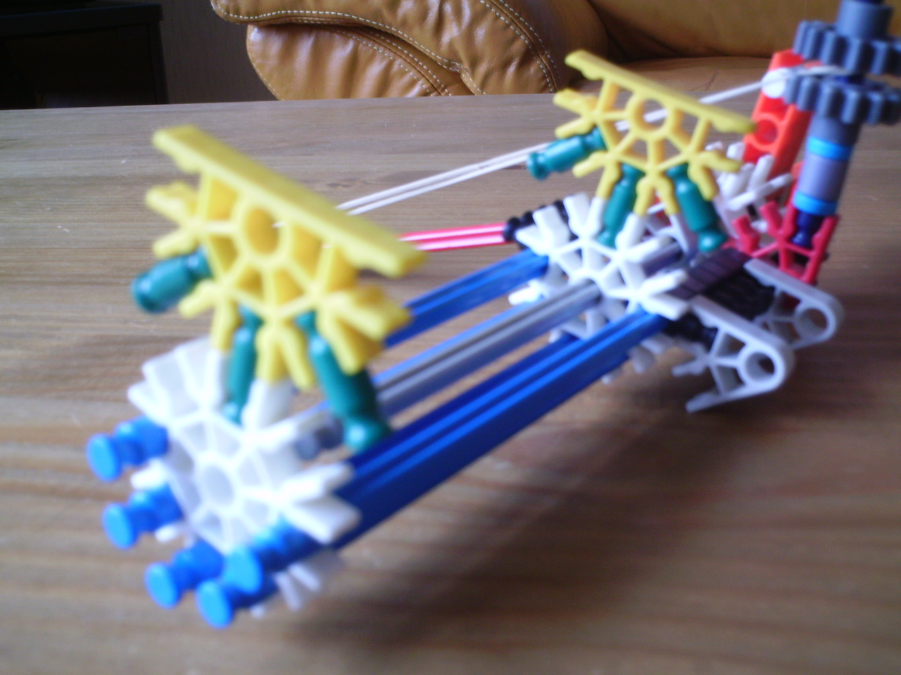 Knex time bomb 031.jpg