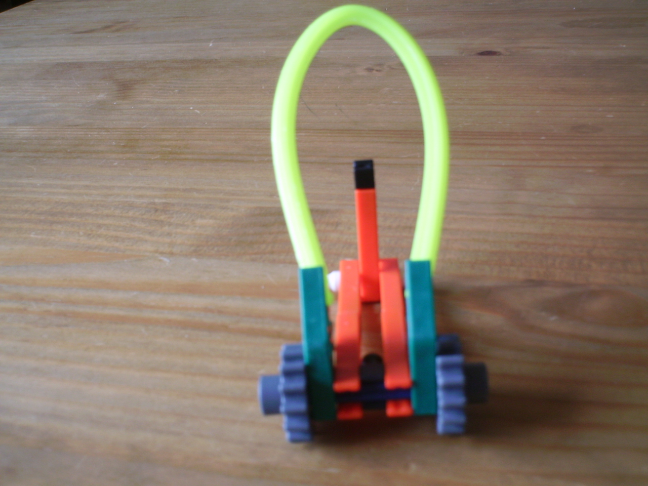 Knex time bomb 033.jpg