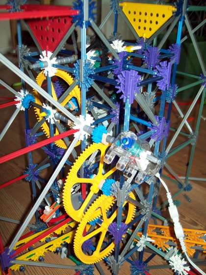 Knex-Kick-Lift-Arm-Lift.jpg