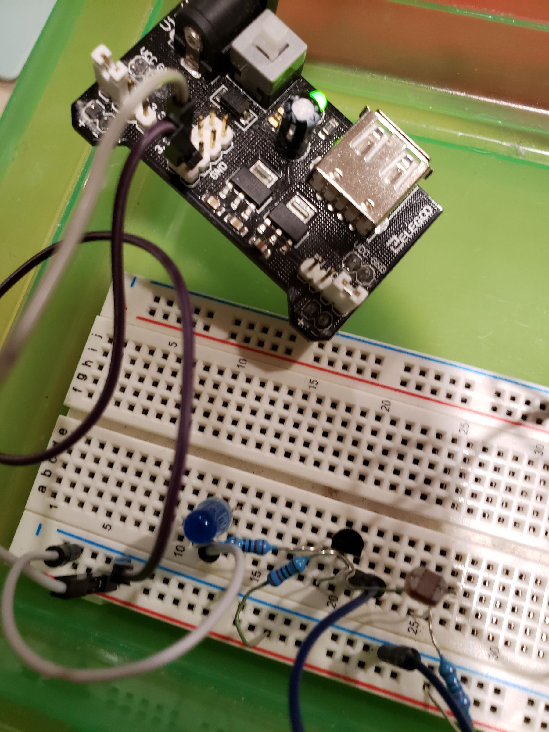 LDR transistor circuit LED off.jpg