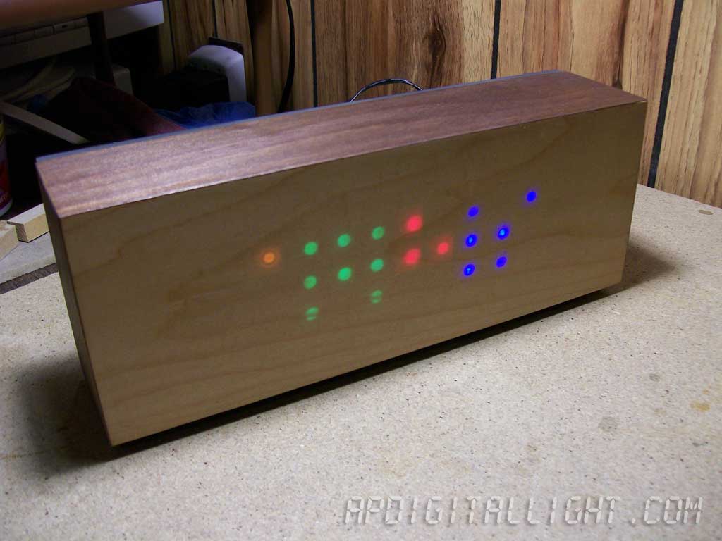 LED-clock-in-wood.jpg