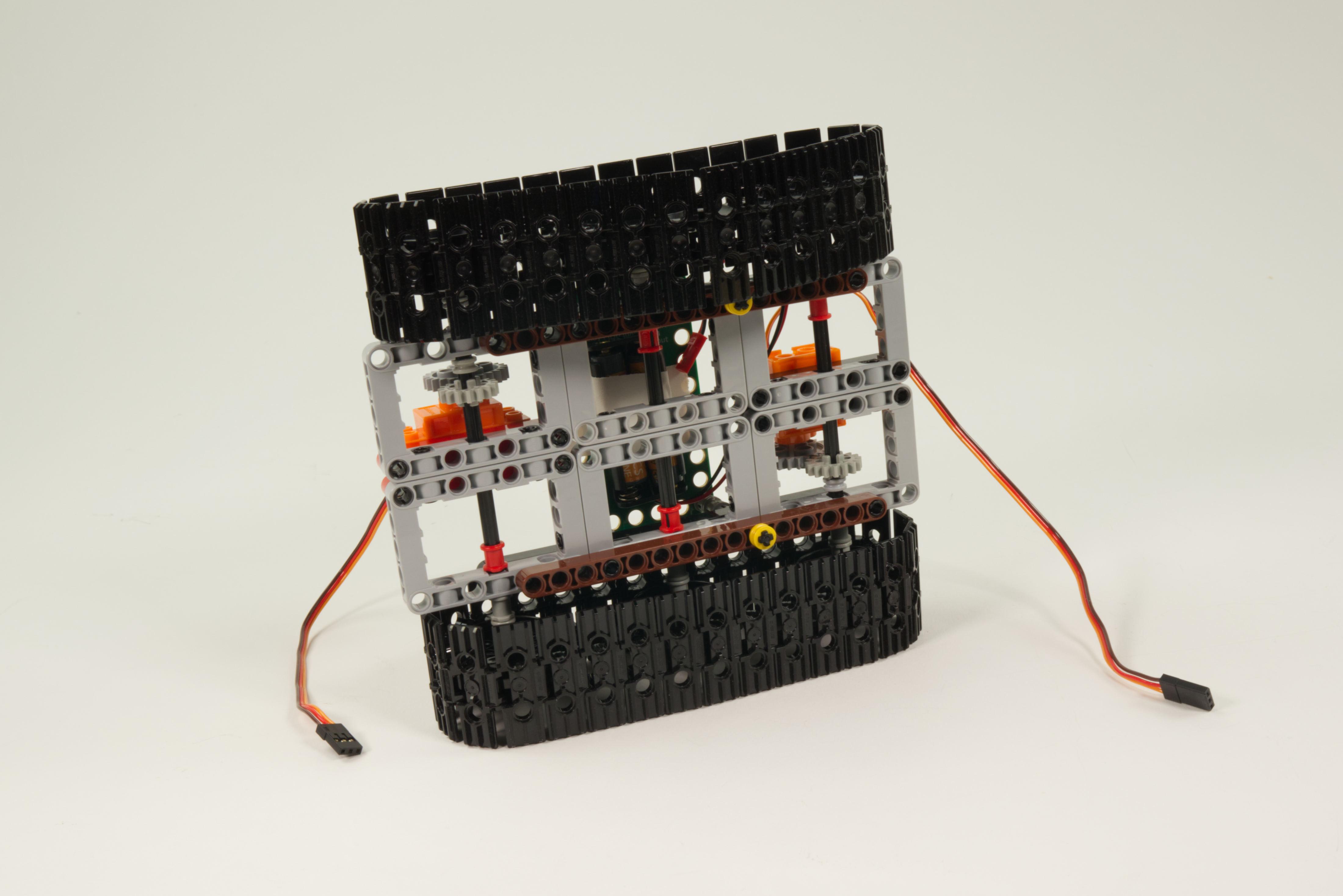 LEGO Tank-2434.jpg