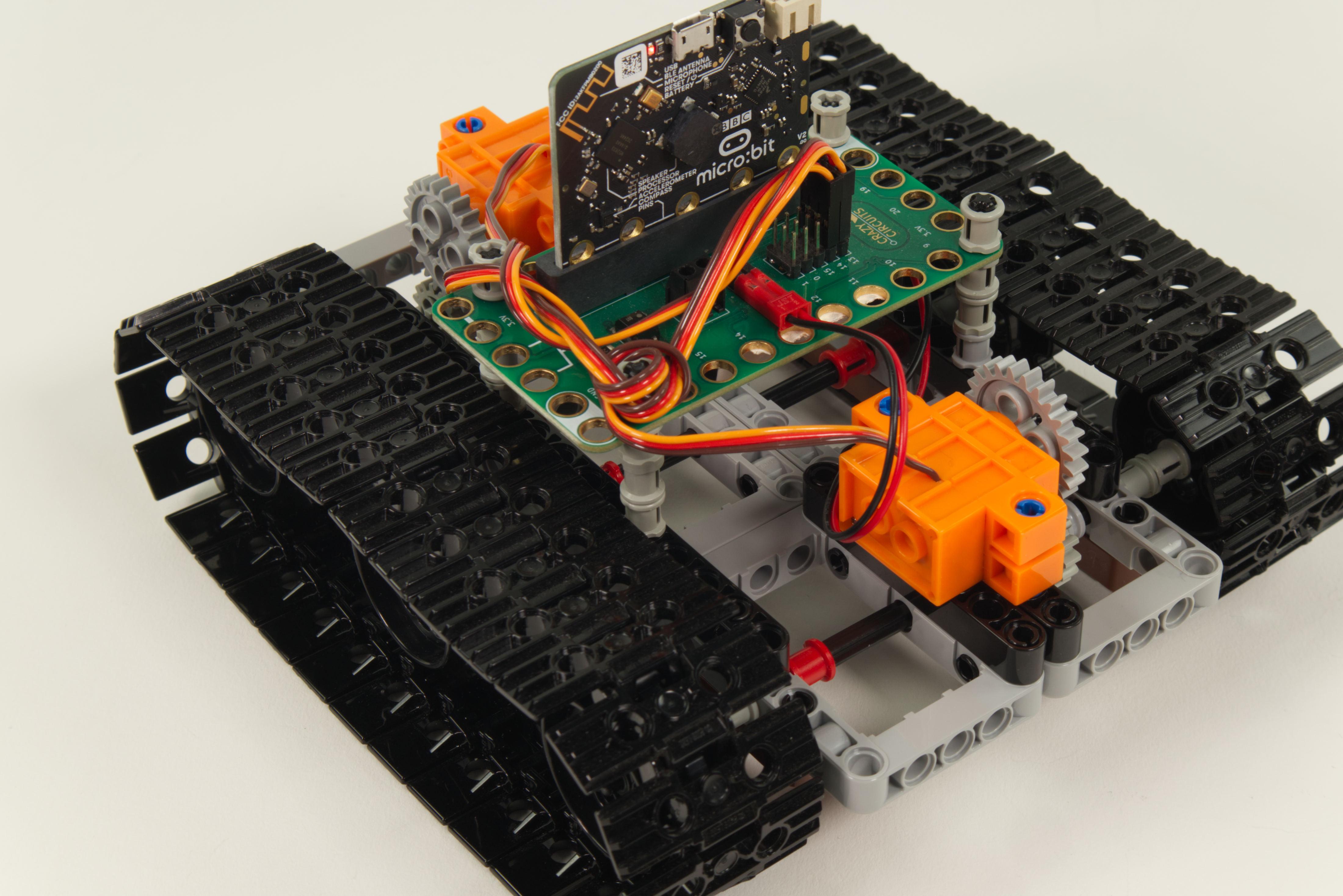 LEGO Tank-2437.jpg