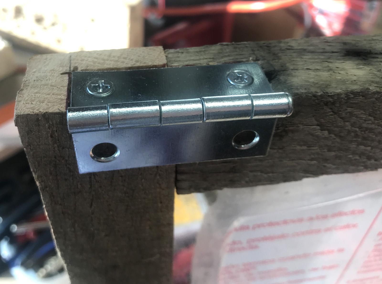 LLL-43-hinge.jpg