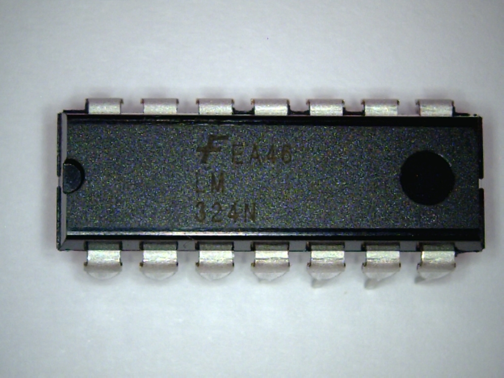 LM324  magnified 200 times.jpg