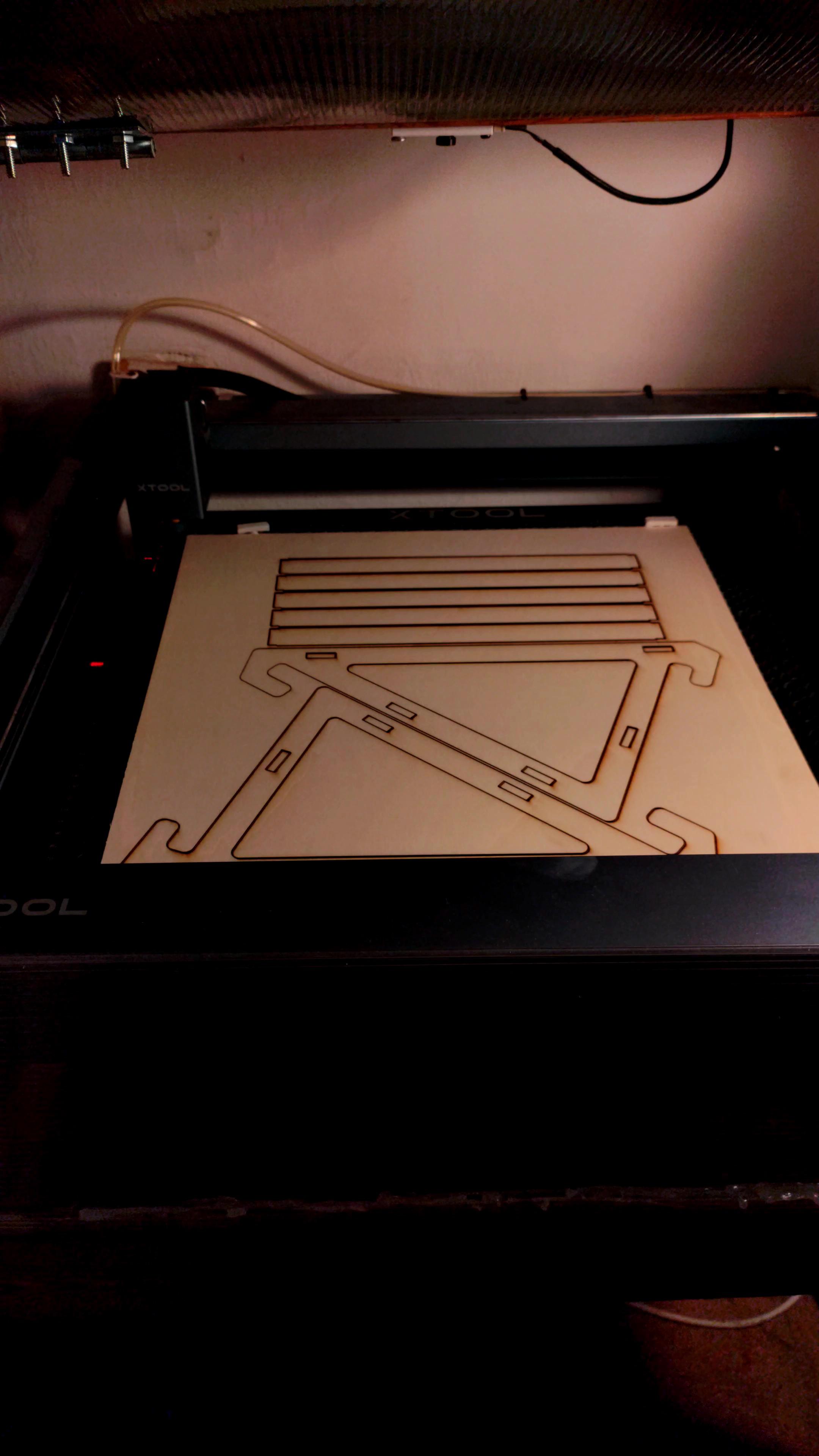 Laser cutting2.jpg