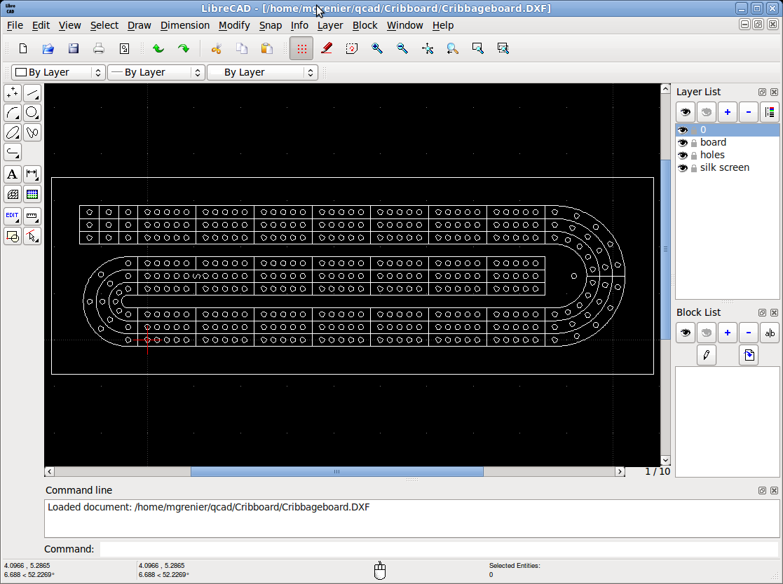 LibreCAD - [-home-mgrenier-qcad-Cribboard-Cribbageboard.DXF]_004.png