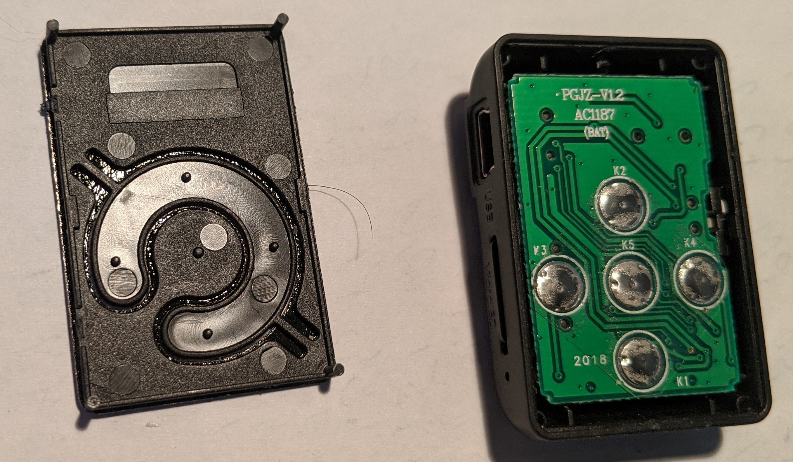 MP3 opened2.jpg