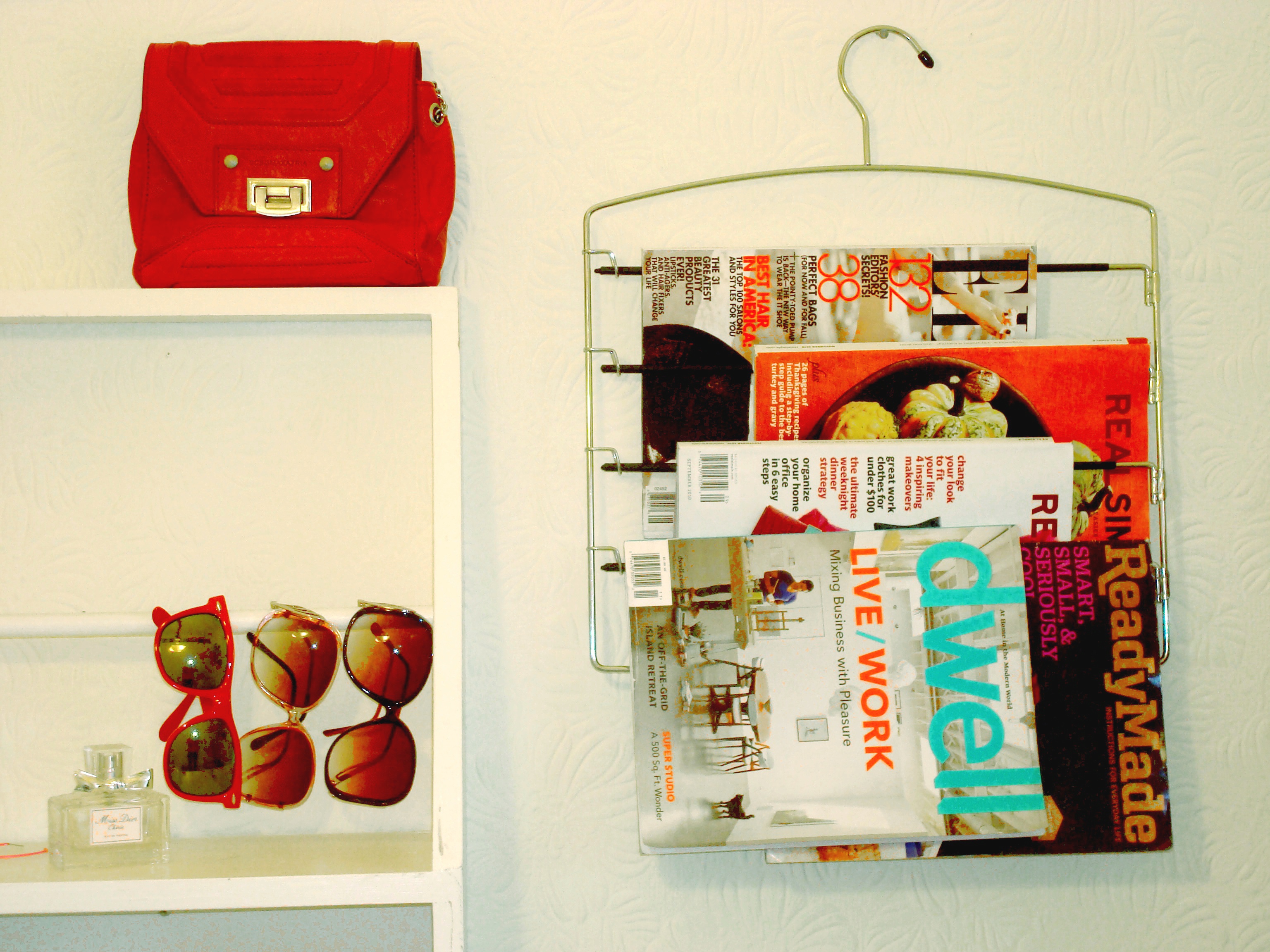 MagazineWallRack 051.jpg