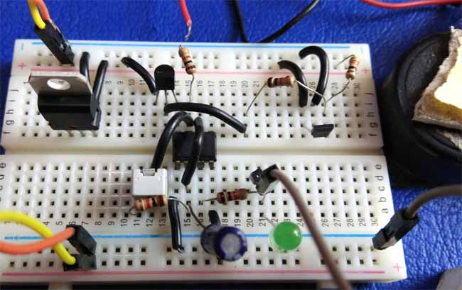 Magnetic-Door-Alarm-Circuit-using-Hall-sensor-hardware-circuit-setup.jpg