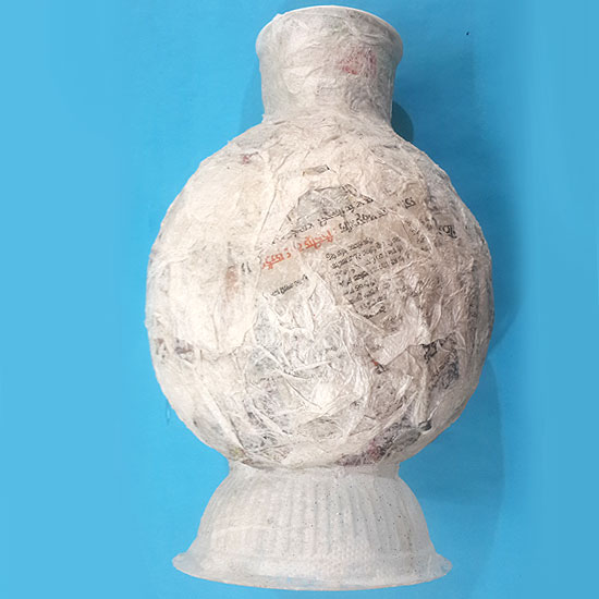 Make-DIY-Flower-Vase-stylenrichDIY.jpg