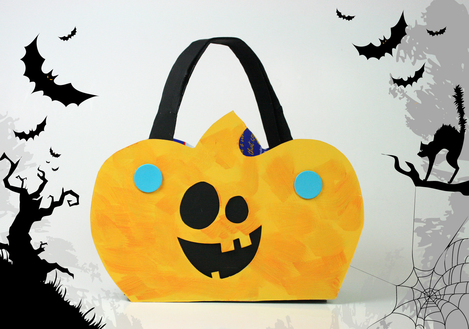 Makedo-Pumpkin-Candy-Holder-hero-plus-x1600.jpg