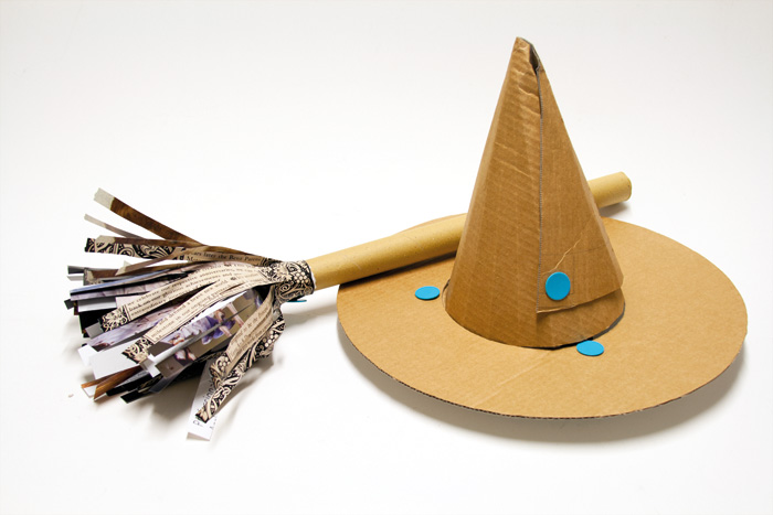 Makedo_WP_Witch09_72dpi.jpg