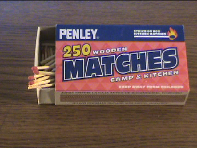 Matches and box.bmp