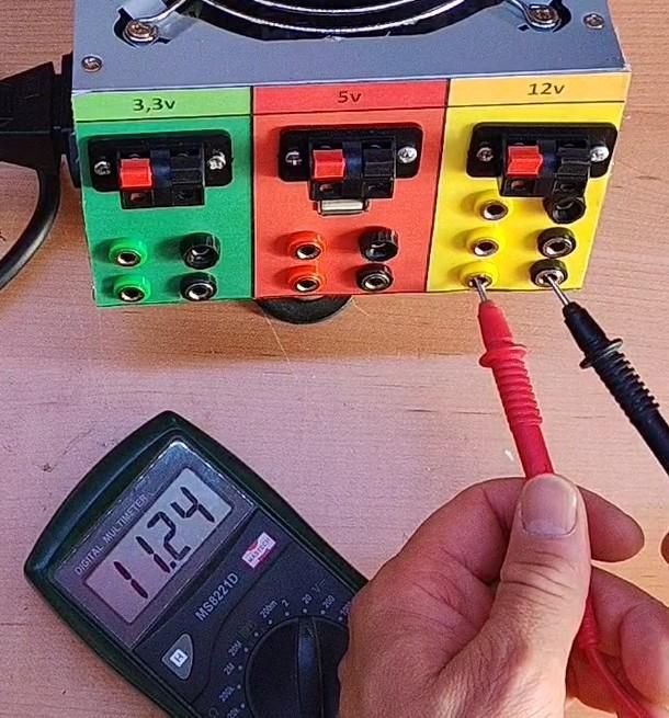 Medici&oacute;n de 12v.jpg