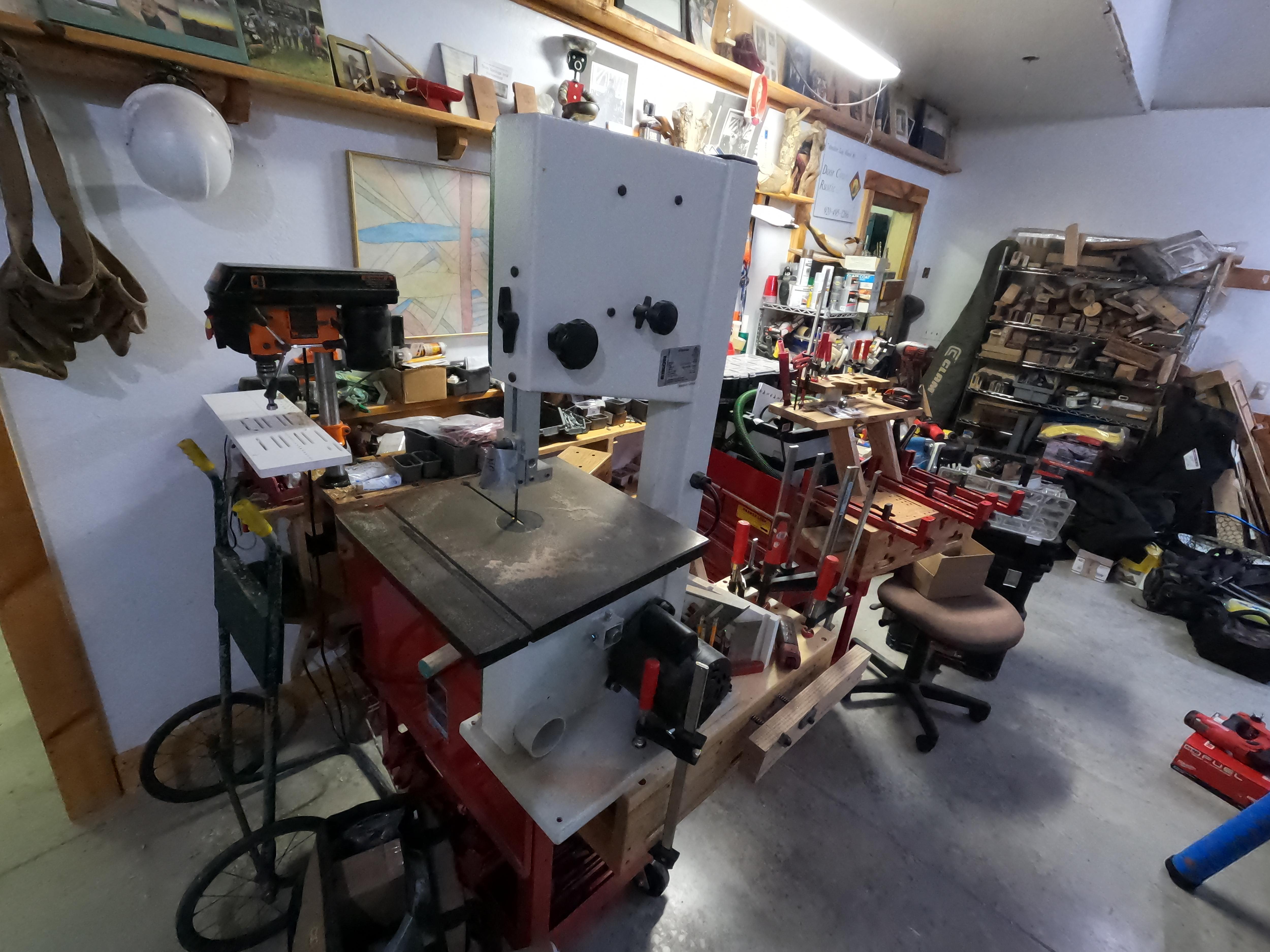 Mounting Bandsaw On MikroVice.JPG