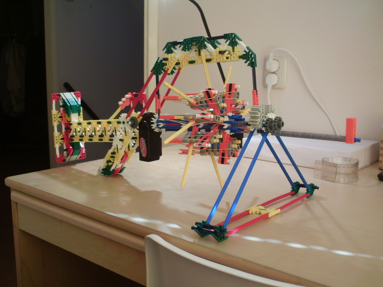 My updated knex creations! 2 016.jpg