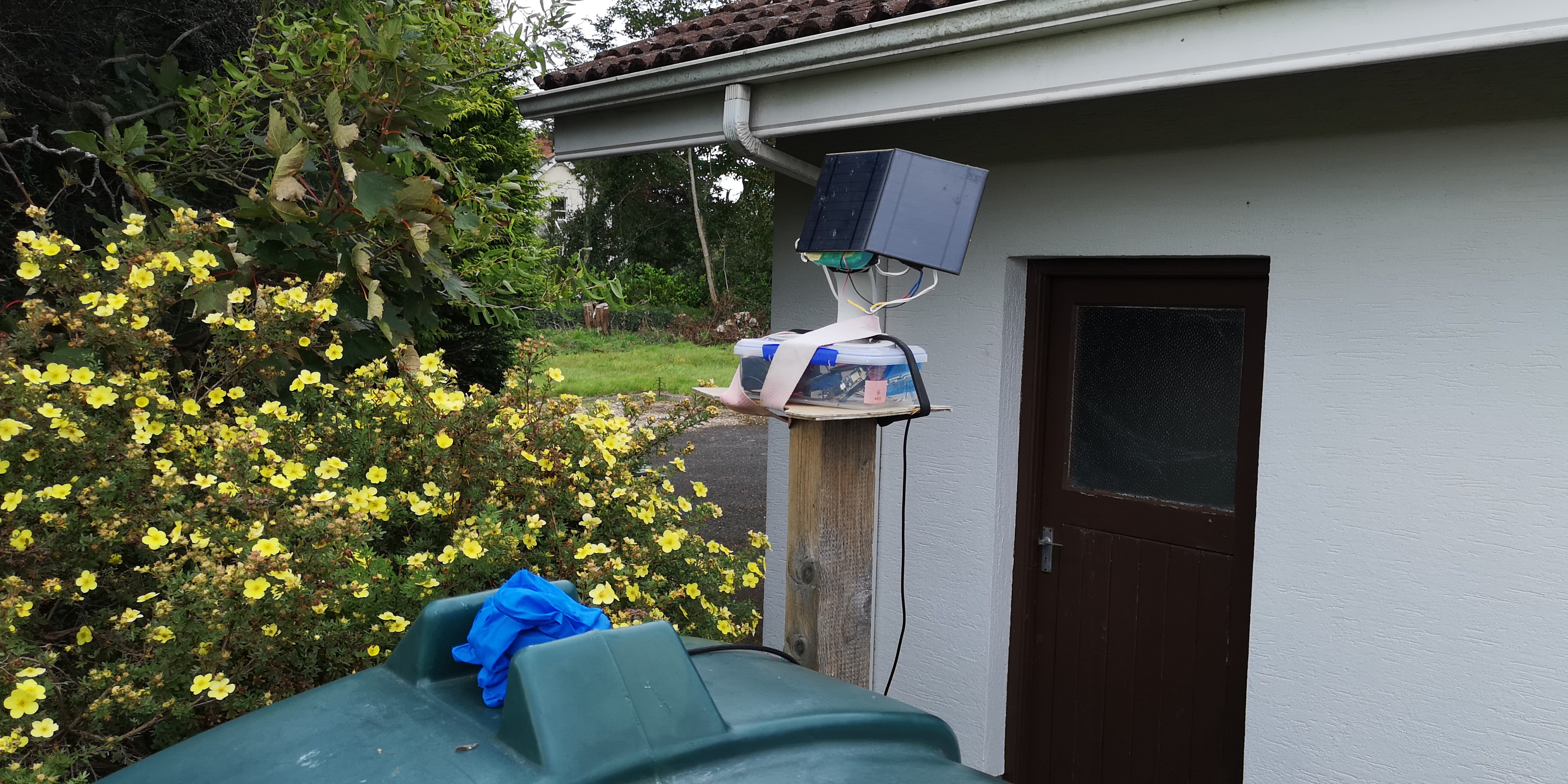 Oilwatcher installed on pedestal and tank.jpg