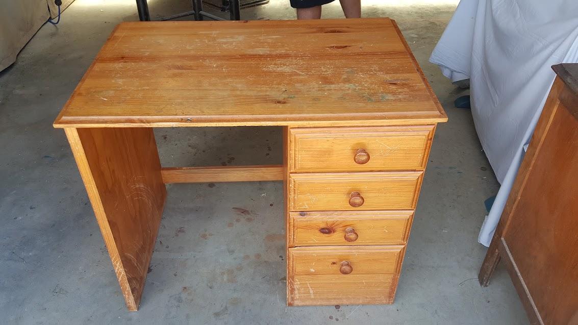 Old Desk repurposed into a LEGO Table (36).jpg