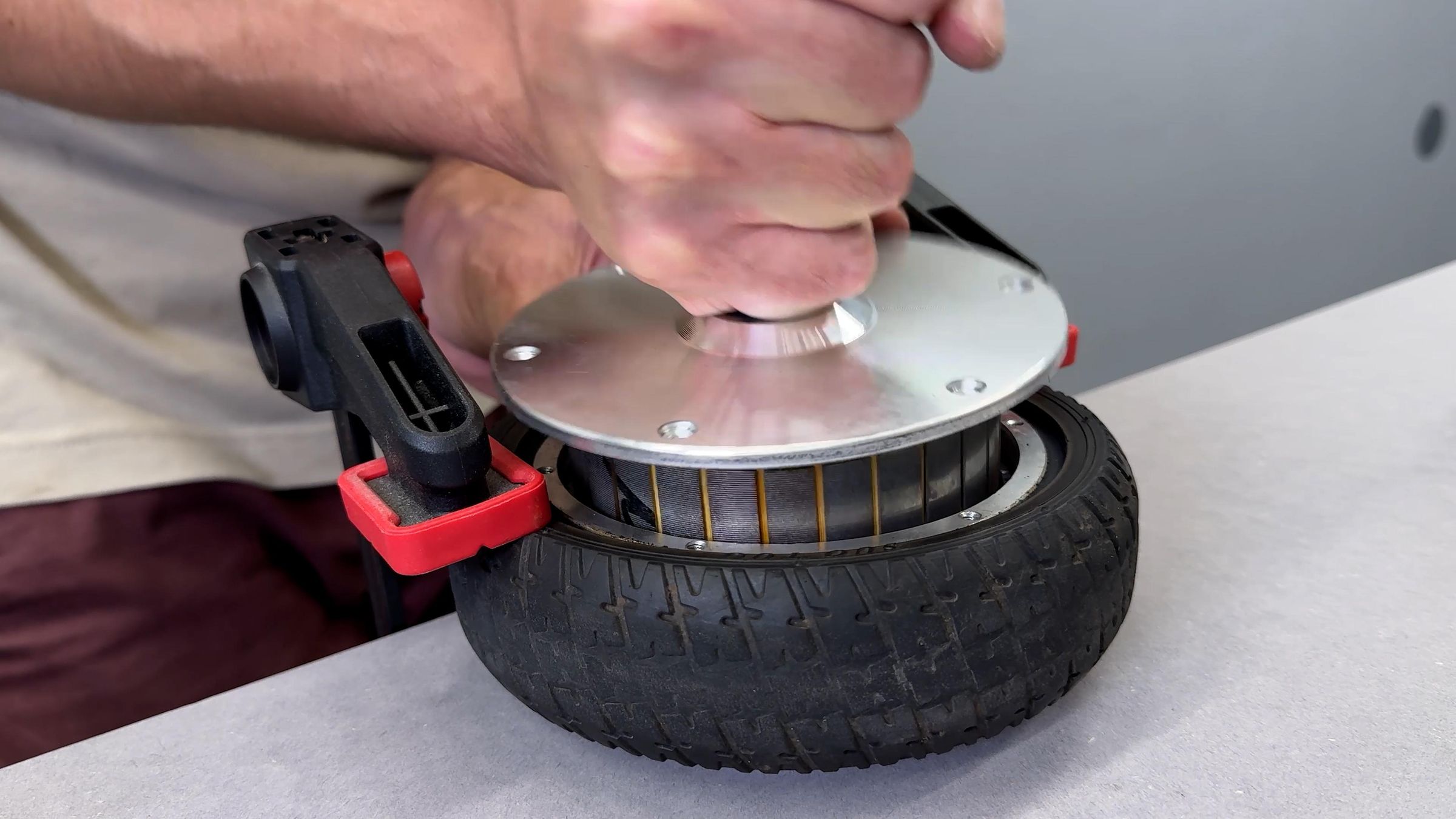 Onewheel from hoverboard.00_00_23_09.Still003.jpg