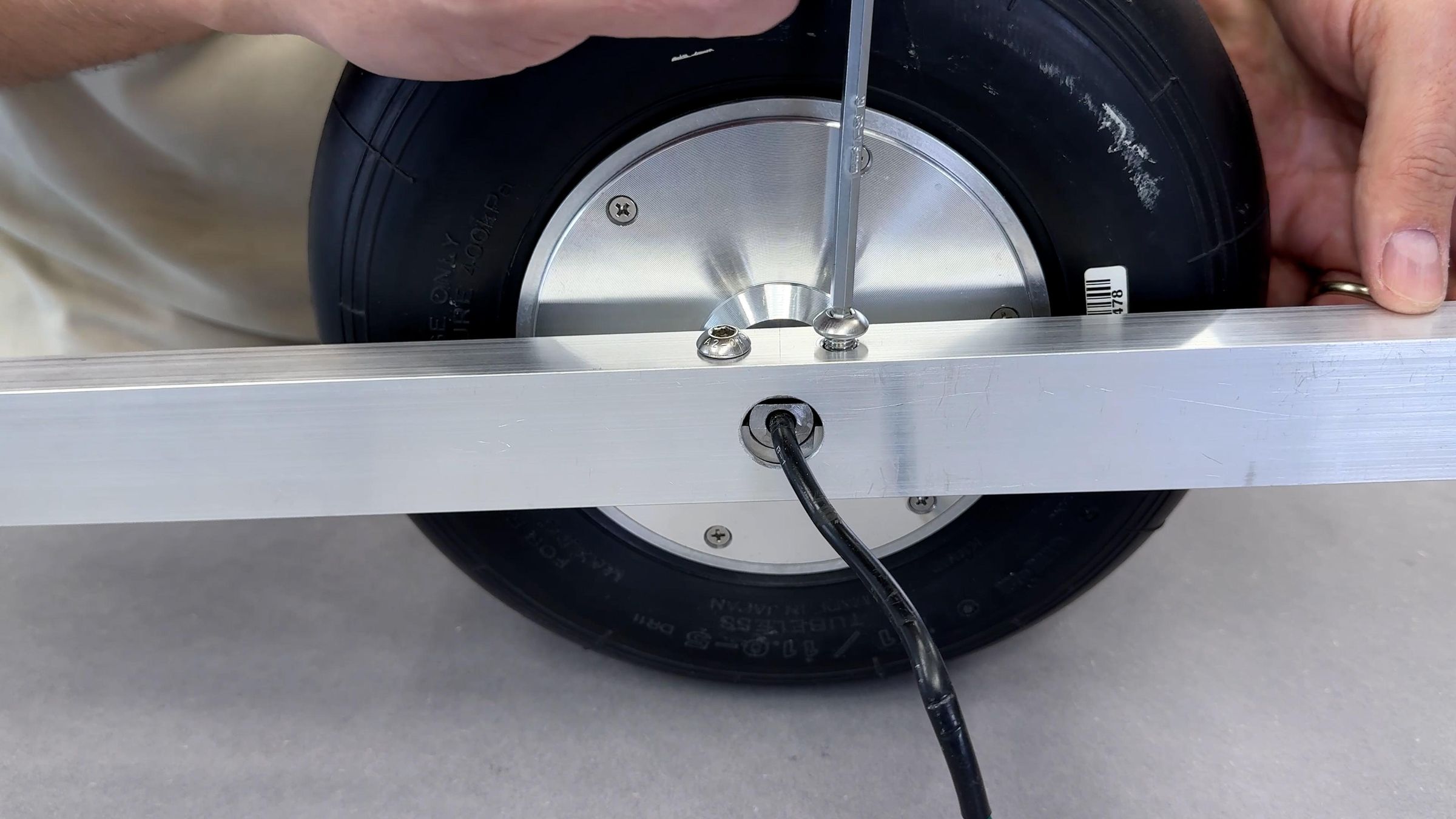 Onewheel from hoverboard.00_01_35_05.Still023.jpg