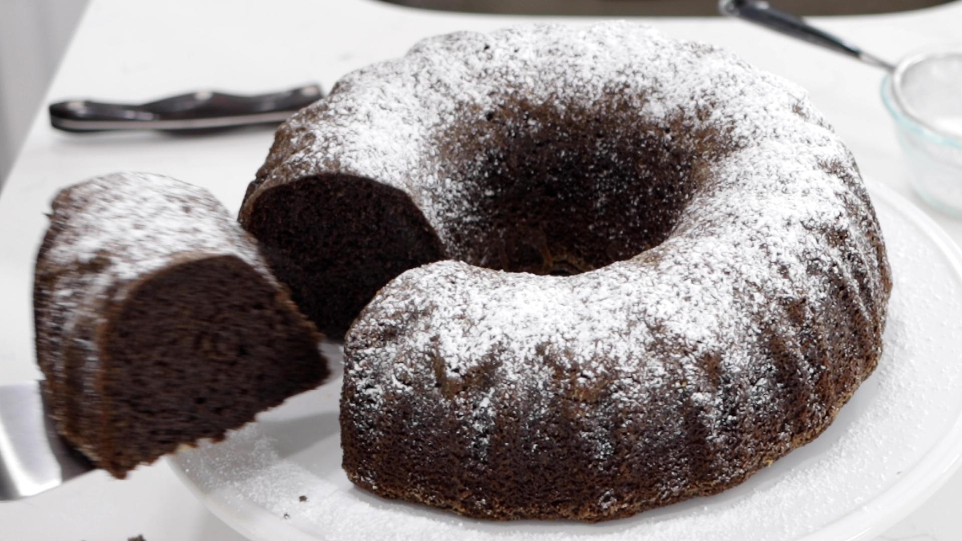 Oreo Bundt Cake.00_04_04_01.Still013.jpg