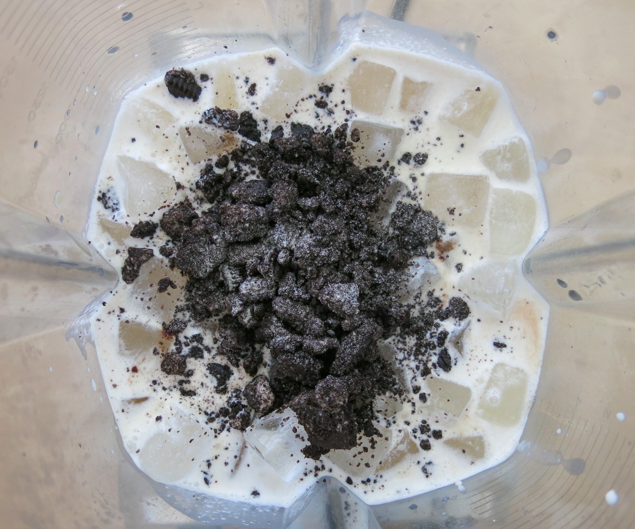 Oreo frapp-2.jpg