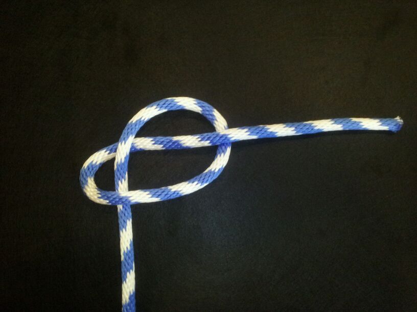 Overhand-Knot-Step-3.jpg