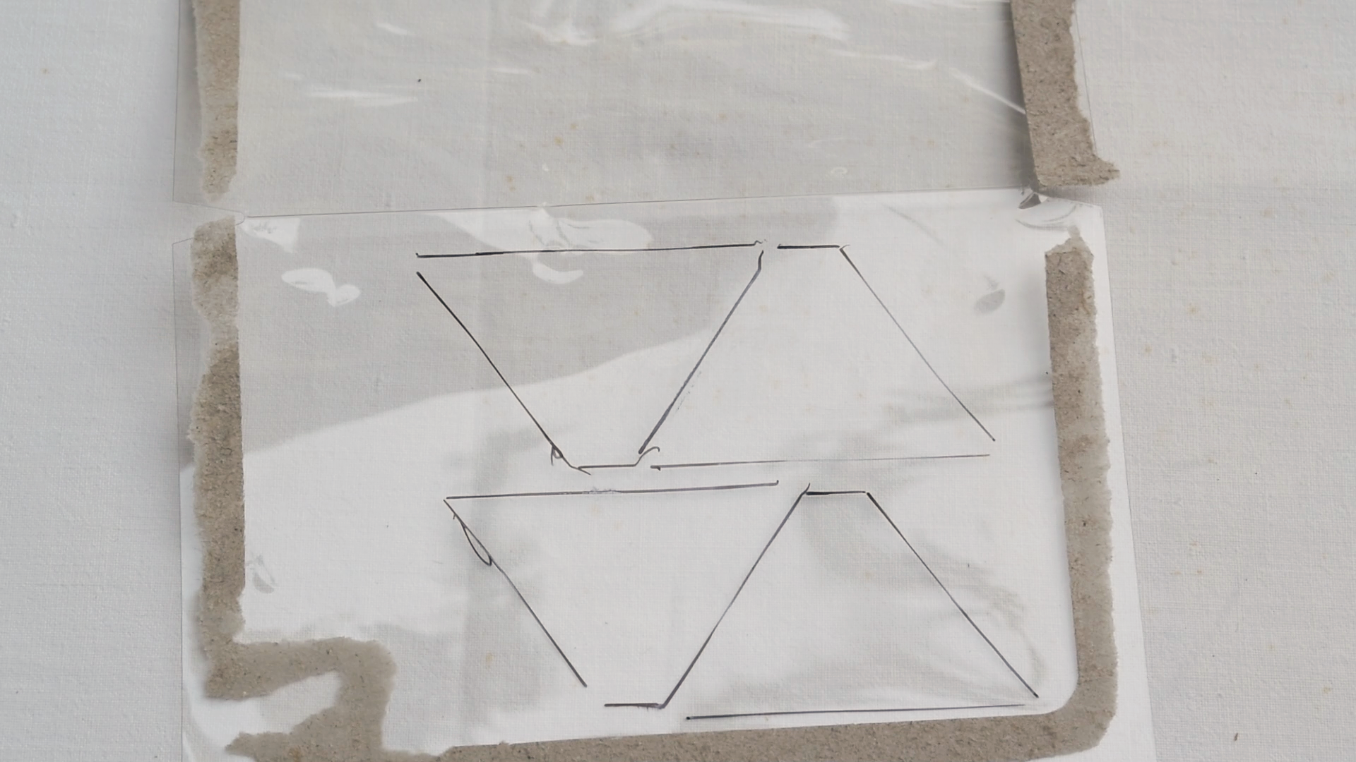 P25 - DIY Hologram Projector (not from CD case)_freeze7.bmp
